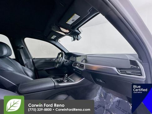 Used 2022 BMW X5 xDrive40i w/ M Sport Package image 32