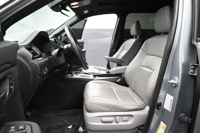 Used 2023 Honda Passport EX-L image 14