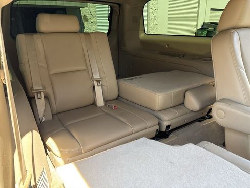 Used 2014 GMC Yukon XL Denali AWD/4WD image 18