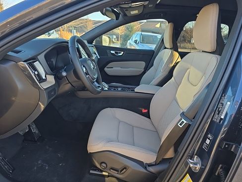 New 2026 Volvo XC60 B5 Core w/ Climate Package AWD/4WD image 7