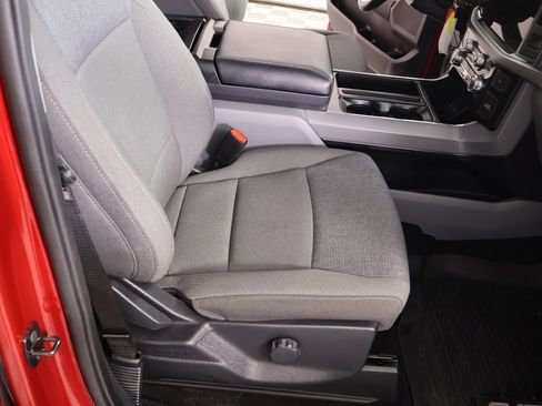 Used 2024 Ford F150 XLT w/ FX4 Off-Road Package image 13