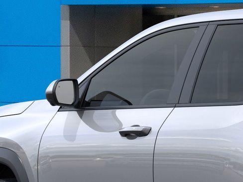 New 2026 Chevrolet Equinox LT w/ Safety and Technology Package AWD/4WD image 12