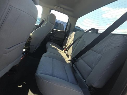 Used 2019 Chevrolet Silverado 1500 Custom w/ Custom Convenience Package image 9