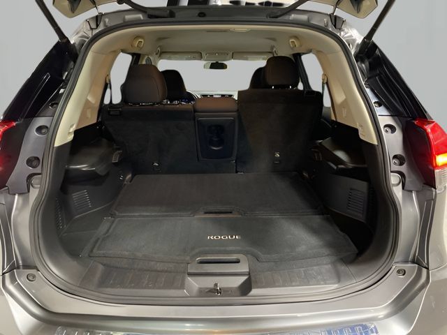 Certified 2018 Nissan Rogue SV w/ Premium Package AWD/4WD image 25