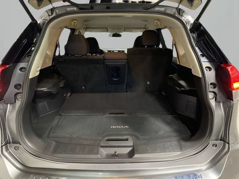Certified 2018 Nissan Rogue SV w/ Premium Package AWD/4WD image 25