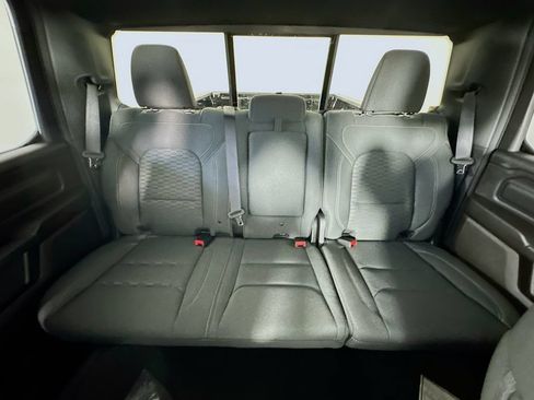 New 2026 RAM 1500 Express AWD/4WD image 10