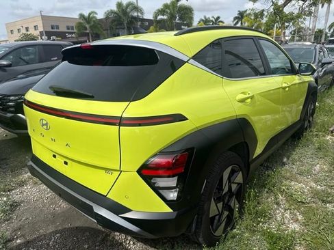 Used 2025 Hyundai Kona Limited FWD image 6