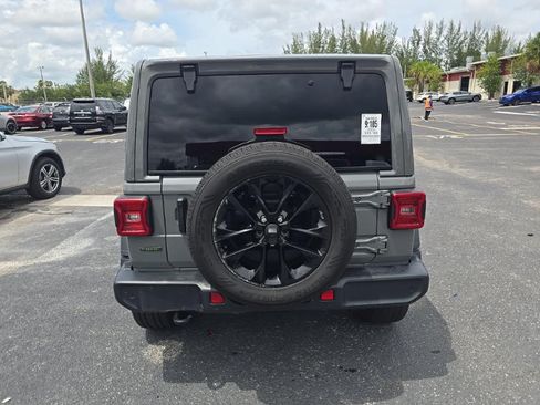Used 2023 Jeep Wrangler Unlimited Sport w/ Sun And Sound Package AWD/4WD image 8