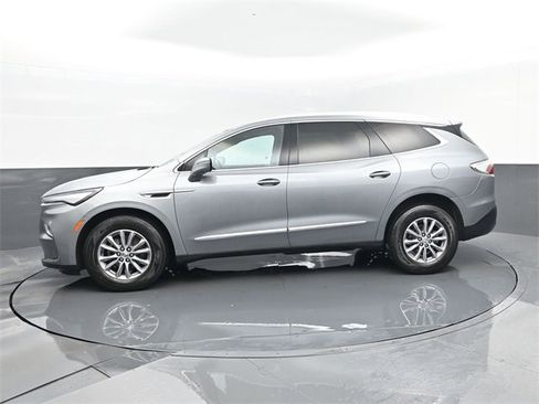 Used 2024 Buick Enclave Premium image 5