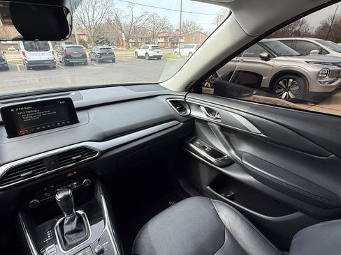 Used 2019 MAZDA CX-9 Touring image 18