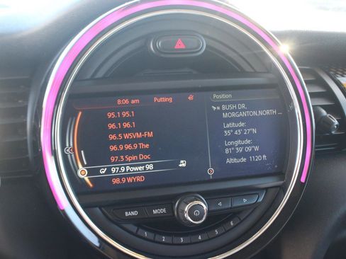 Used 2015 MINI Cooper S image 23