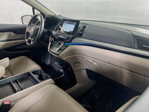 Used 2023 Honda Odyssey Touring image 30