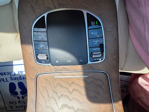 Used 2022 Mercedes-Benz E 350 4MATIC Sedan image 15