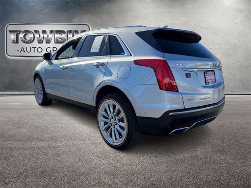 Used 2018 Cadillac XT5 Platinum w/ Driver Assist Package image 6