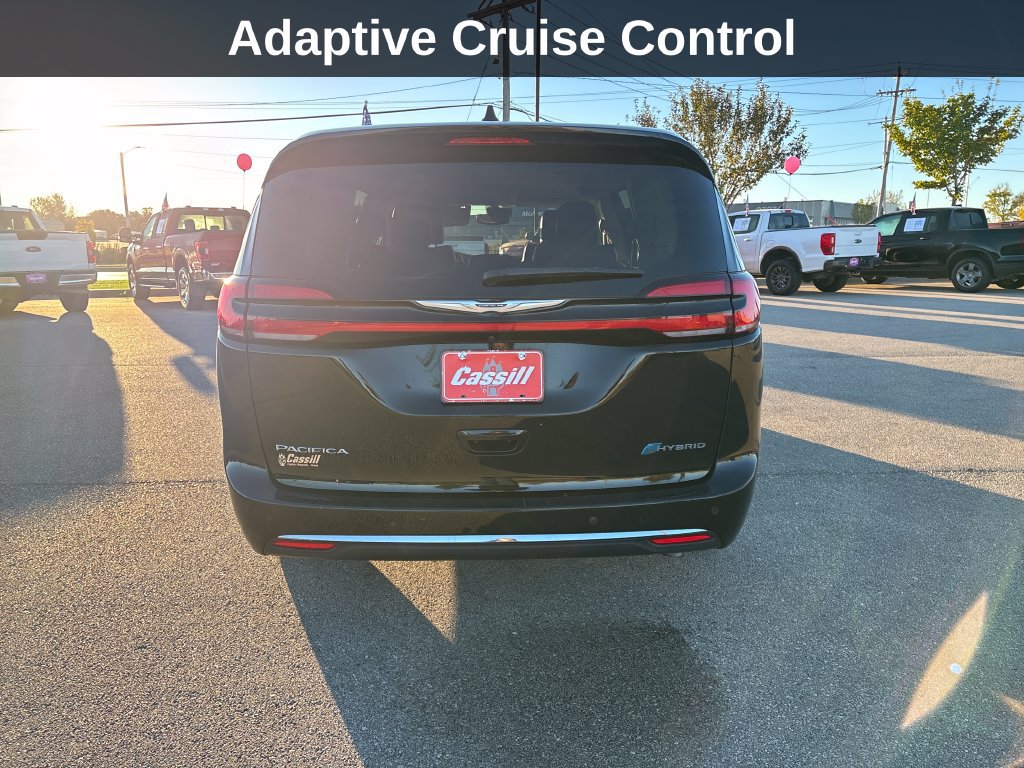 Used 2024 Chrysler Pacifica Limited FWD image 5