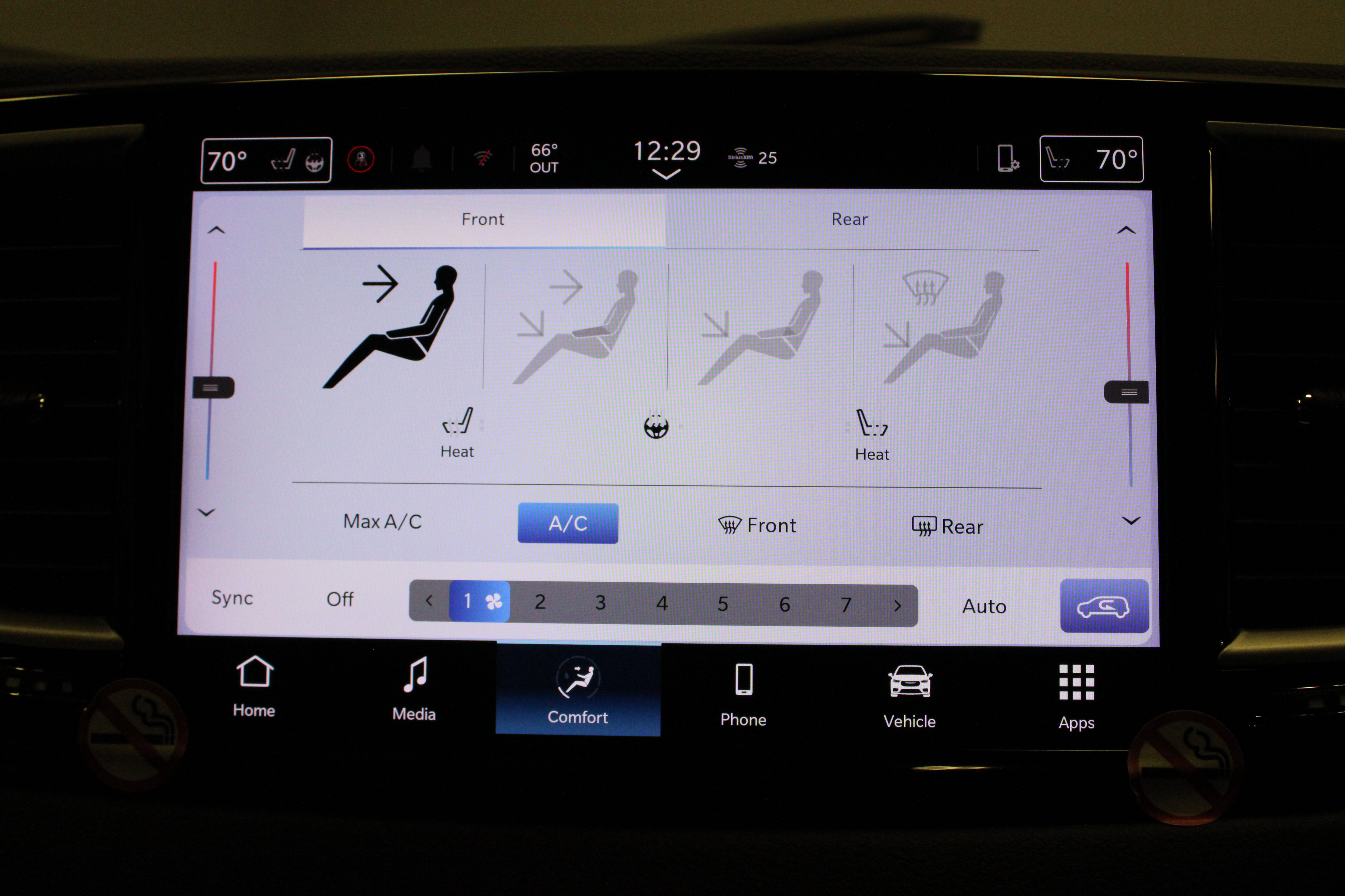 Used 2025 Chrysler Pacifica Select FWD image 26