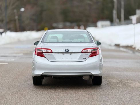 Used 2012 Toyota Camry XLE w/ Leather Pkg image 7