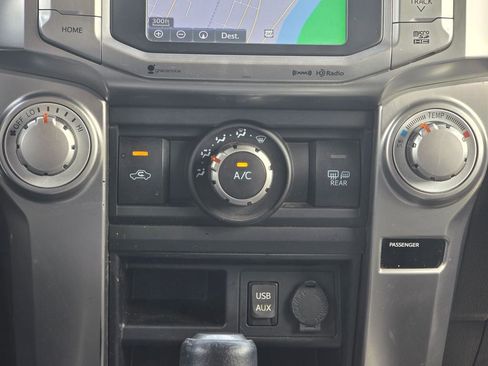 Used 2019 Toyota 4Runner SR5 Premium AWD/4WD image 15