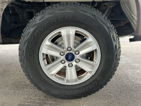 Used 2018 Ford F150 XLT image 10