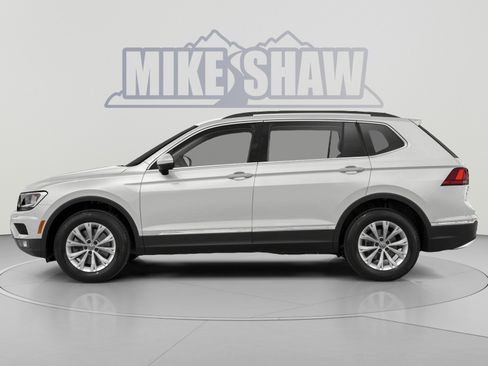 Used 2021 Volkswagen Tiguan SE R-Line AWD/4WD image 3