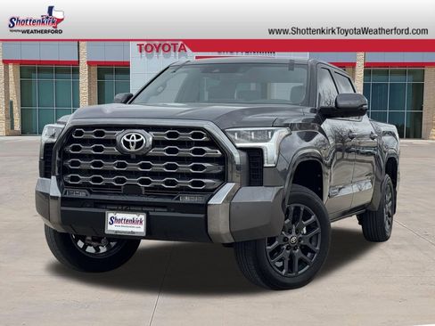Used 2025 Toyota Tundra Platinum image 1
