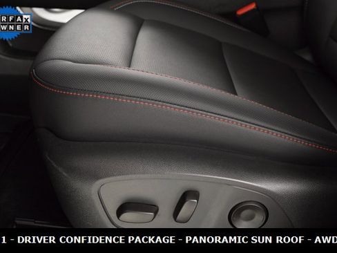 Used 2025 Chevrolet Traverse Z71 w/ Driver Confidence Package image 25