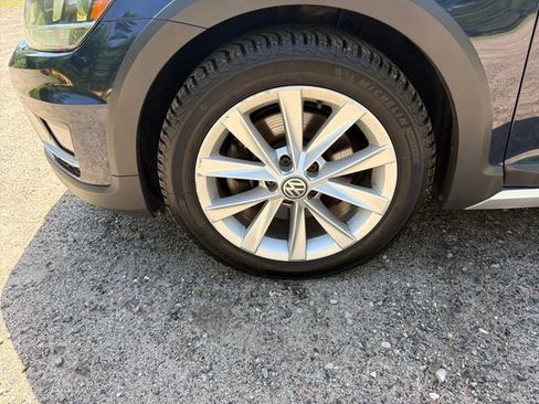Used 2019 Volkswagen Golf Alltrack S AWD/4WD image 32
