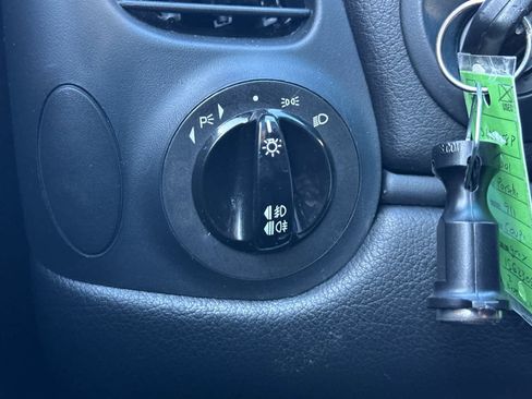 Used 2001 Porsche 911 Carrera 4 image 22