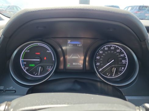 Used 2021 Toyota Camry SE FWD image 18