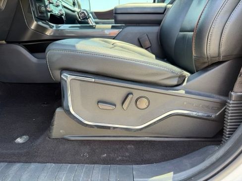 Used 2022 Ford F150 Lariat AWD/4WD image 9