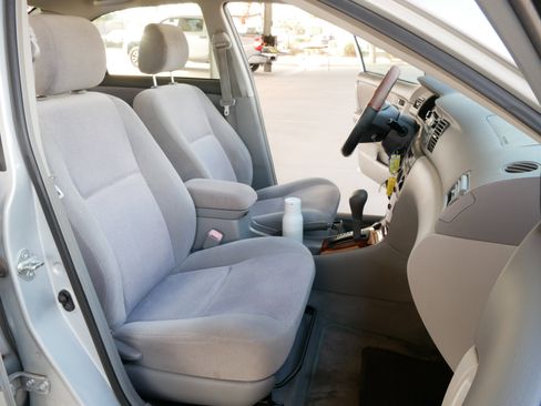 Used 2007 Toyota Corolla image 3