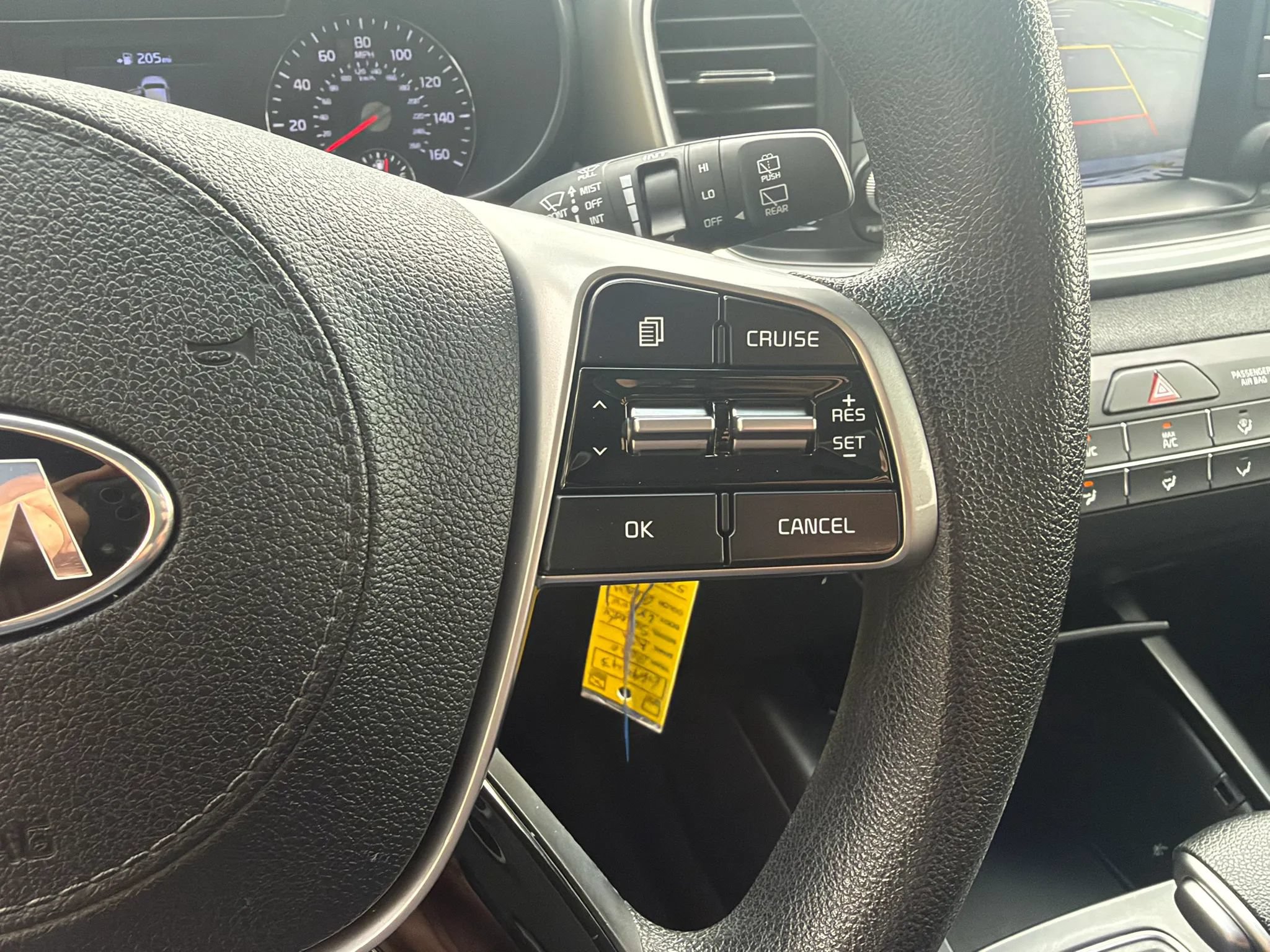 Used 2020 Kia Sorento LX FWD image 16