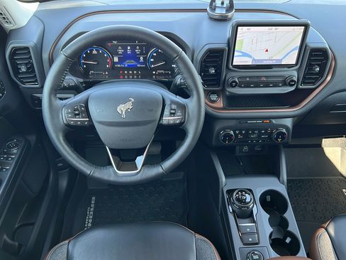 Used 2023 Ford Bronco Sport Outer Banks w/ Tech Package AWD/4WD image 12