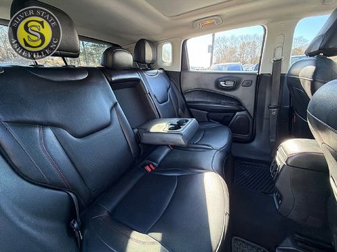 Used 2019 Jeep Compass Trailhawk w/ Leather Interior Group image 19