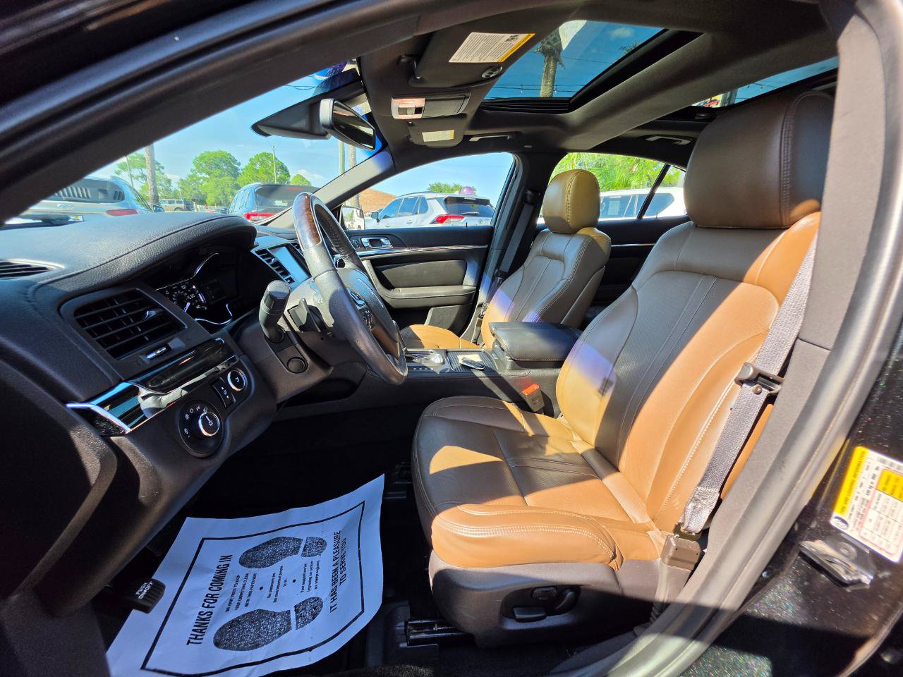 Used 2013 Lincoln MKS FWD image 10
