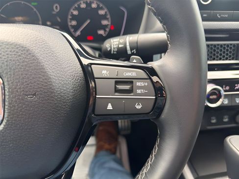 Used 2025 Honda Civic Sport image 29