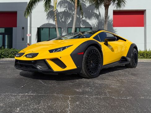 Used 2023 Lamborghini Huracan Sterrato AWD/4WD image 17