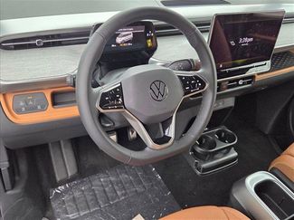 New 2025 Volkswagen ID. Buzz Pro S video 3