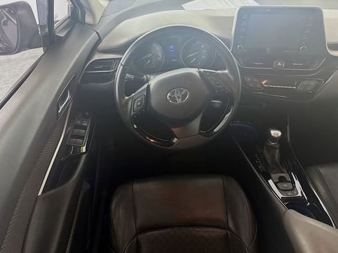 Used 2021 Toyota C-HR Limited FWD image 25