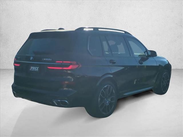 Used 2025 BMW X7 M60i w/ Climate Comfort Package AWD/4WD image 5