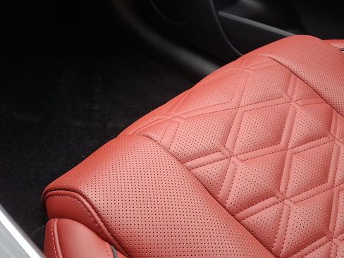 Certified 2025 Genesis GV80 3.5T image 26