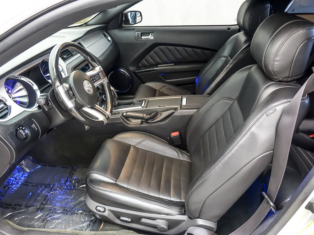 Used 2014 Ford Mustang Premium w/ Comfort Package RWD image 9