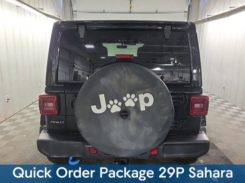 Used 2023 Jeep Wrangler Unlimited Sahara w/ Cold Weather Group AWD/4WD image 4