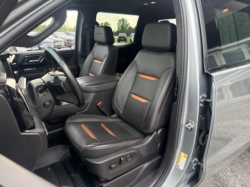 Used 2024 GMC Sierra 1500 AT4 w/ AT4 Preferred Package AWD/4WD image 14