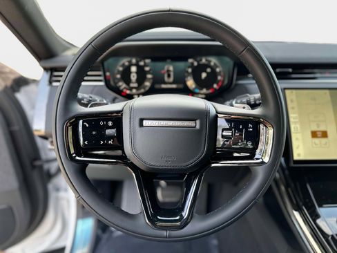 New 2025 Land Rover Range Rover Sport Dynamic SE image 18
