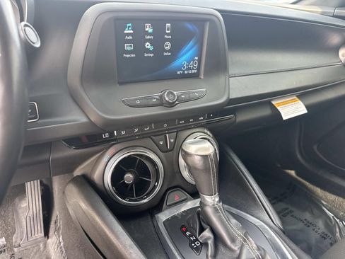 Used 2017 Chevrolet Camaro LT RWD image 26