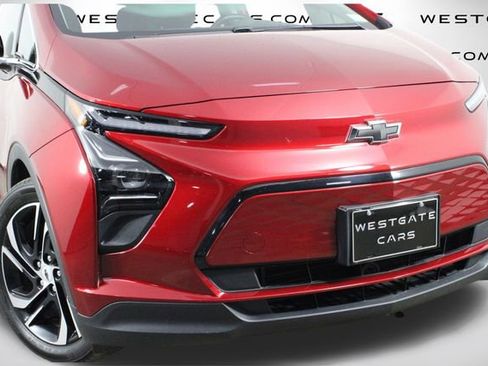 Used 2023 Chevrolet Bolt LT image 45