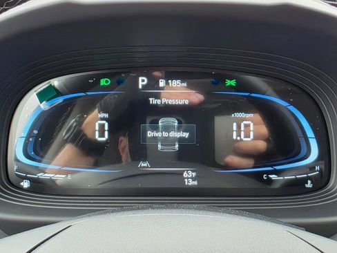 New 2025 Hyundai Venue SEL image 23