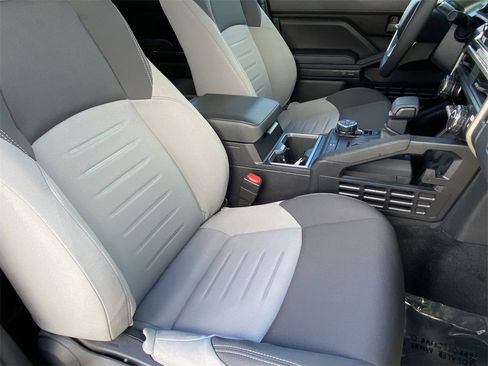 Certified 2026 Toyota Tacoma TRD Off-Road image 12