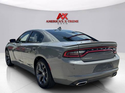 Used 2019 Dodge Charger SXT w/ Plus Group RWD image 4